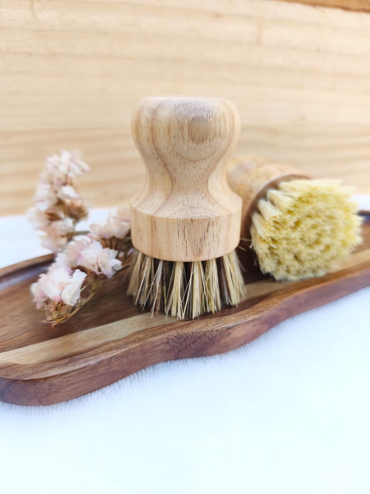 Cepillo de madera ecológico